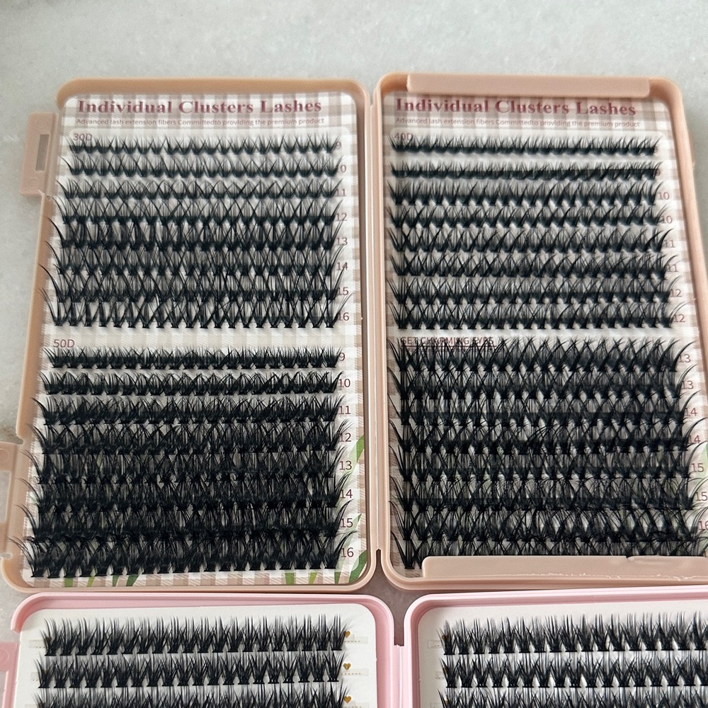 2 cases of lash clusters mixed sizes